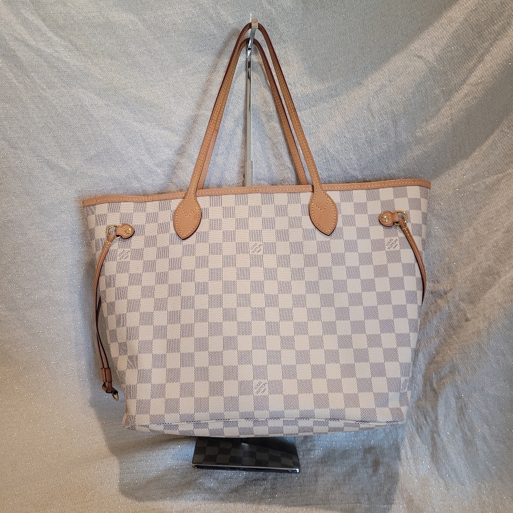 Louis Vuitton Neverfull MM in damier azur